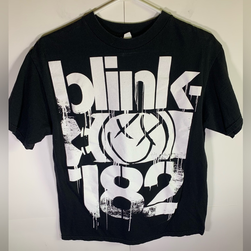 Y2K blink 182 graphic shirt